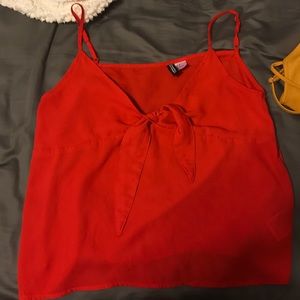 h&m red front tie cami!